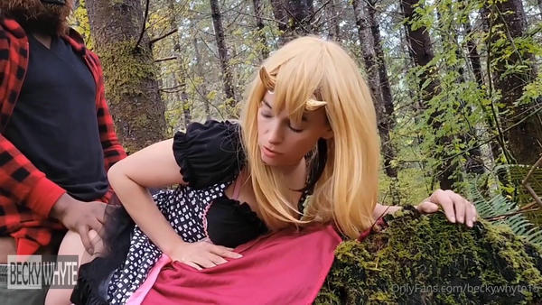 Red Riding Hood Becky Whyte Bangs A Werewolf Porn Video